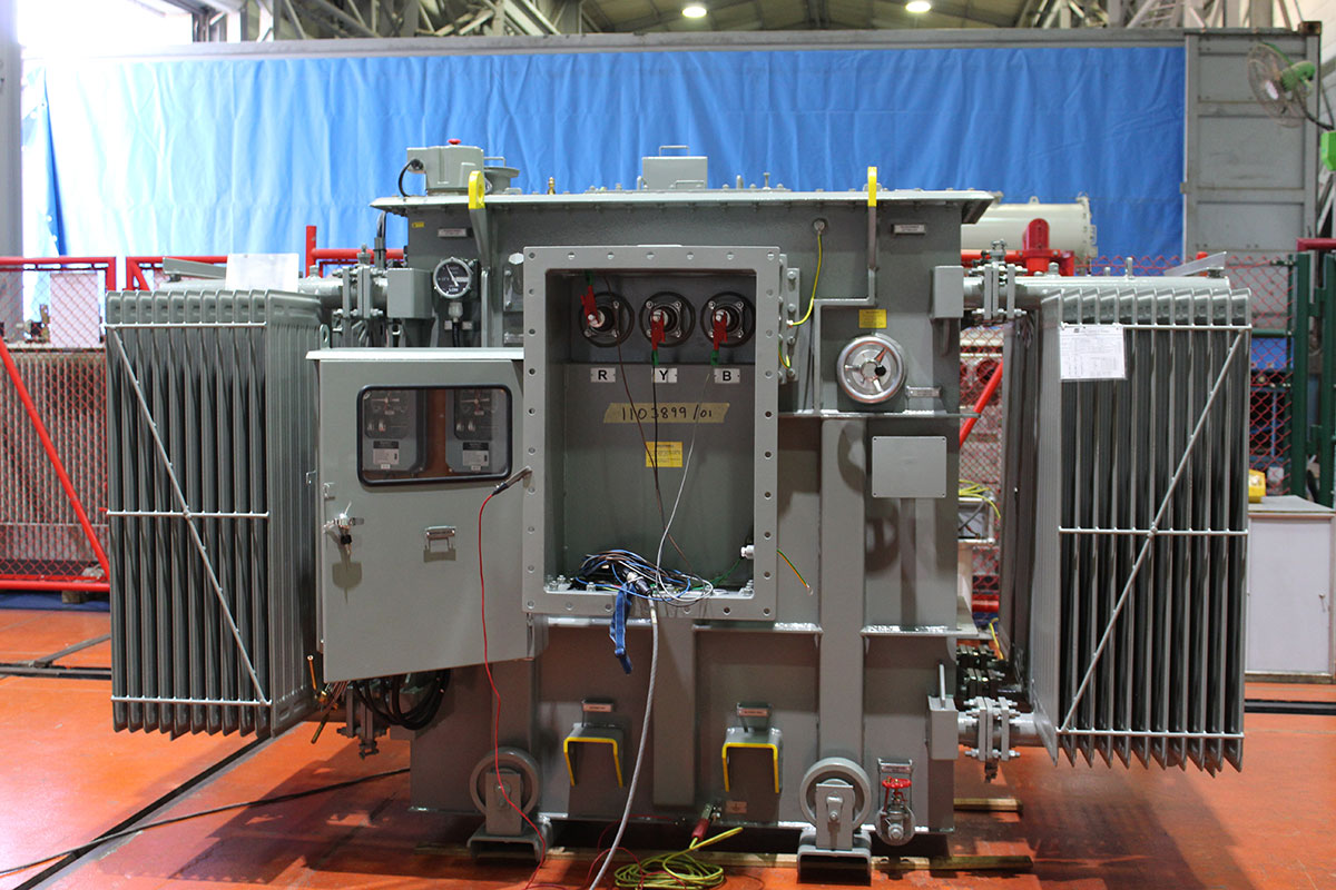 Oil Filled Distribution Transformer With Off Load Tap Changer